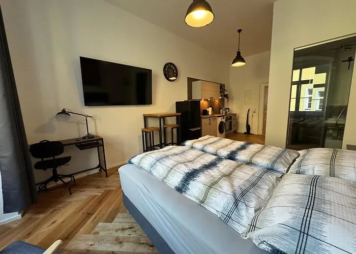 Industrial Schlossberg Apartment Linz