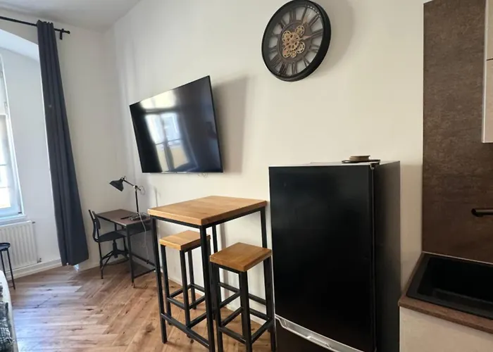 Industrial Schlossberg Apartment Linz